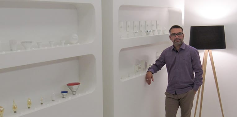 REUNIÃO DE TRABALHO DEFINE PRODUTOS STELLA NA SALA DE BANHO DA MOSTRA ELITEDESIGN